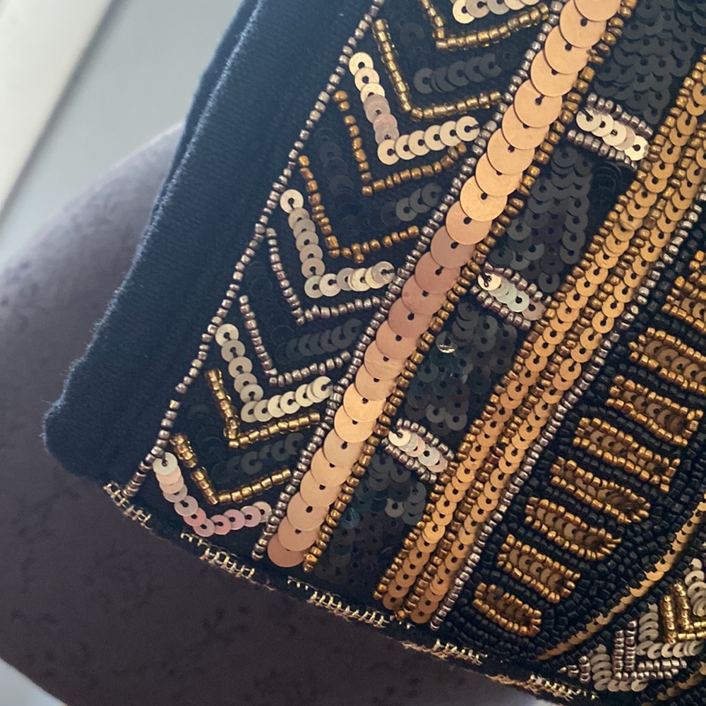 NWT Embellished Black and Gold America & Beyond Shoulder Bag - Picture 14 of 16